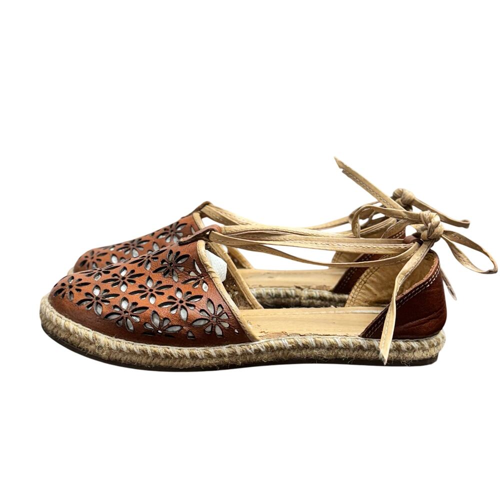 Women's Handmade Brown Leather Flower Sandals - Size 6.5